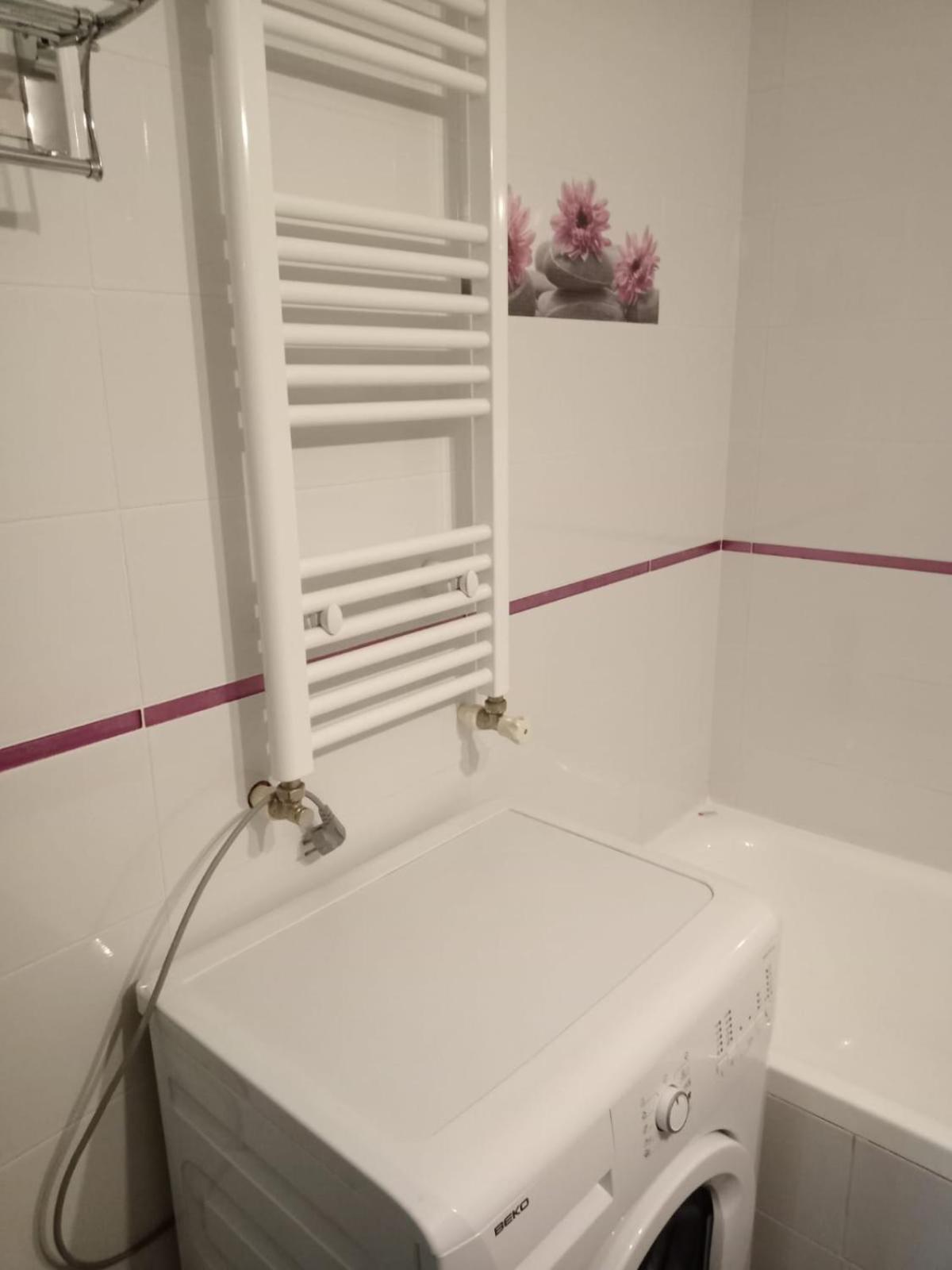 Penti Apartament Suceava Exteriör bild